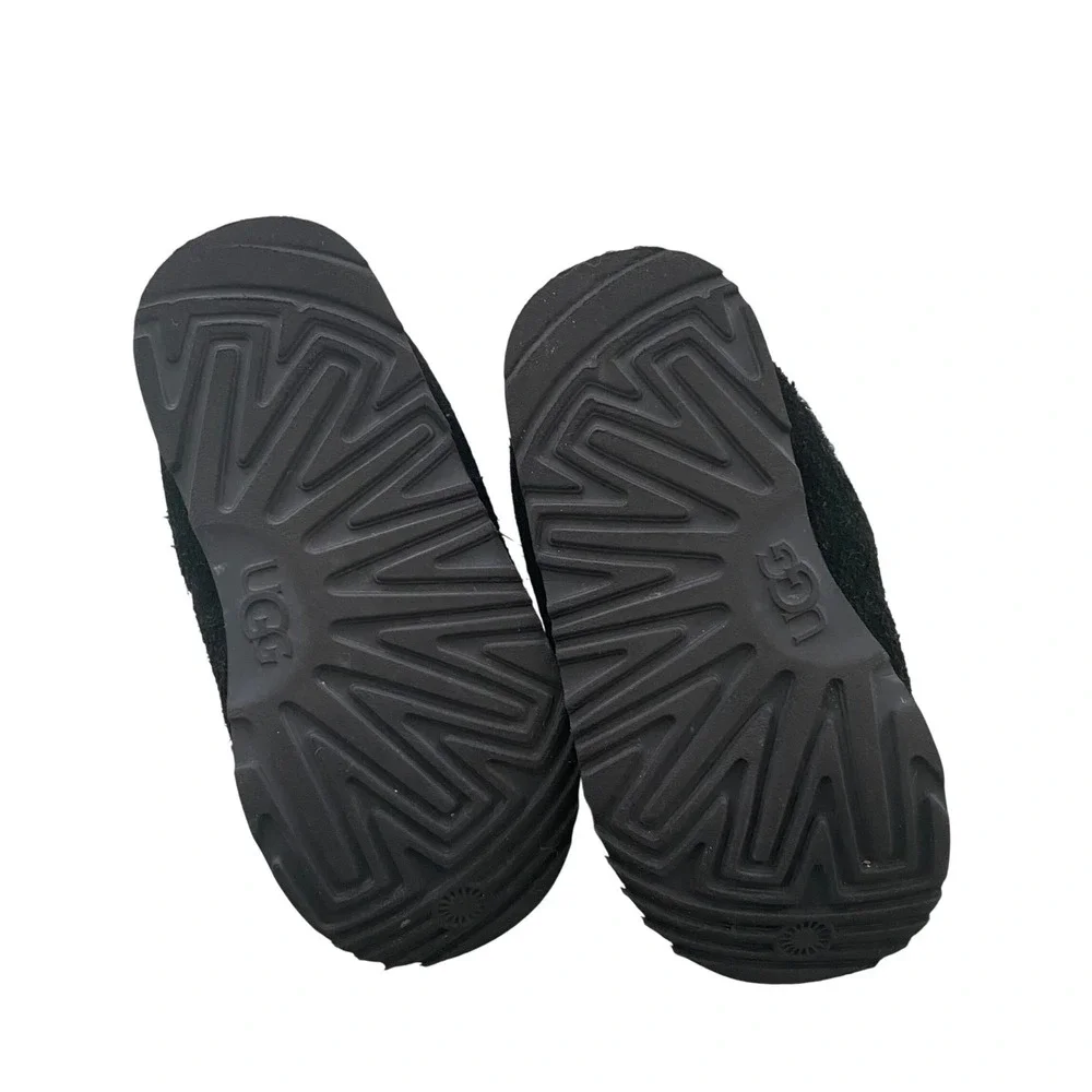 UGG Kids Tasman Black Suede Slippers Sheepskin Lining 1019066K Size 1 Black